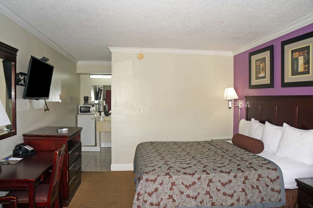 Dream Inn Fresno Zimmer foto